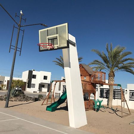 Dolphin Maeva Residencial Villa Rocky Point Exterior photo